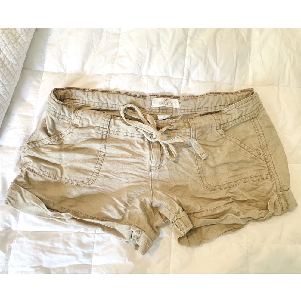 Hollister Khaki Chino Cargo Rolled Shorts